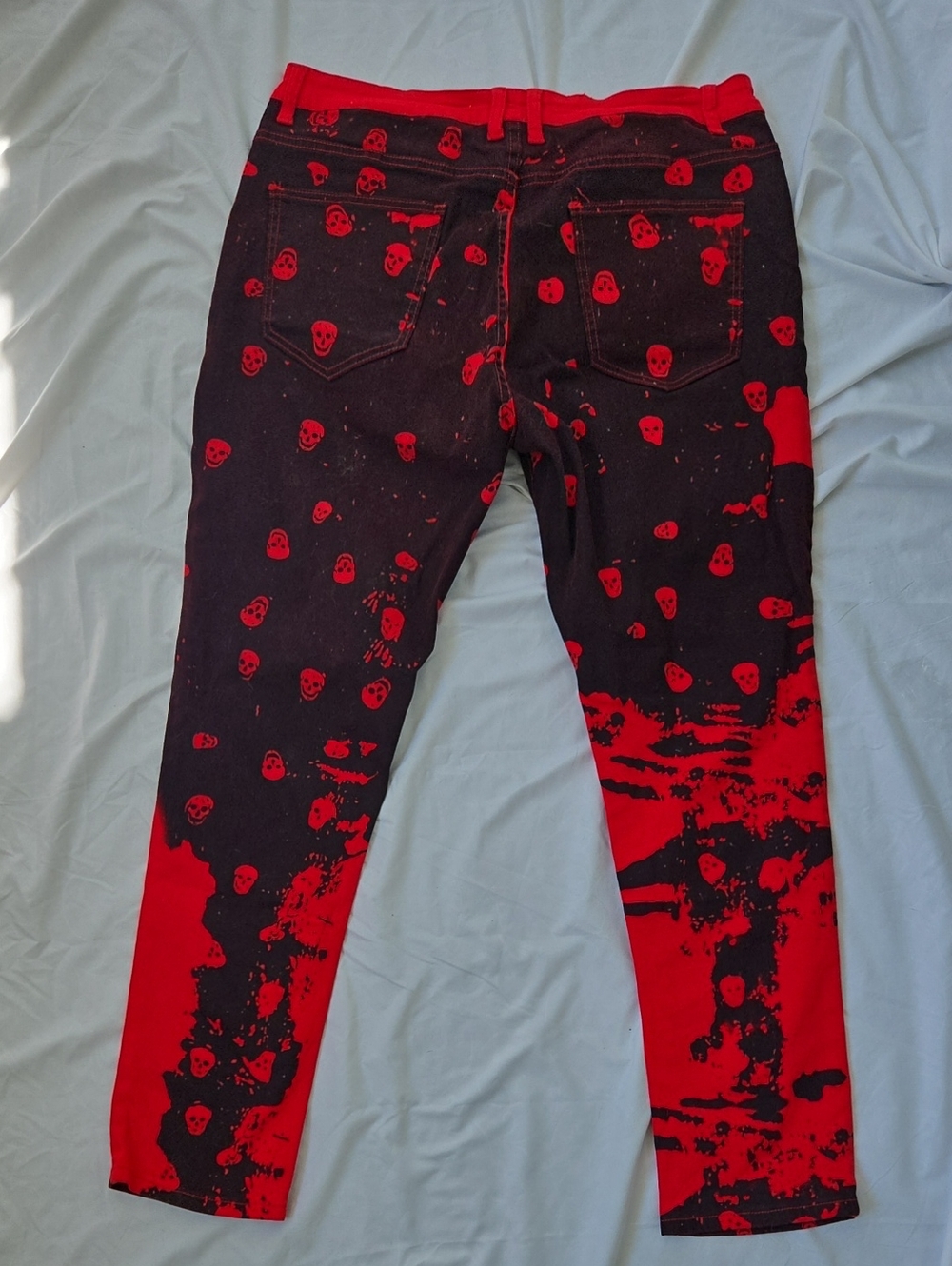 Men's Black Jeans With Multiple Bright Red Skull Graphics All Over Front&Back. - Picture 9 of 16